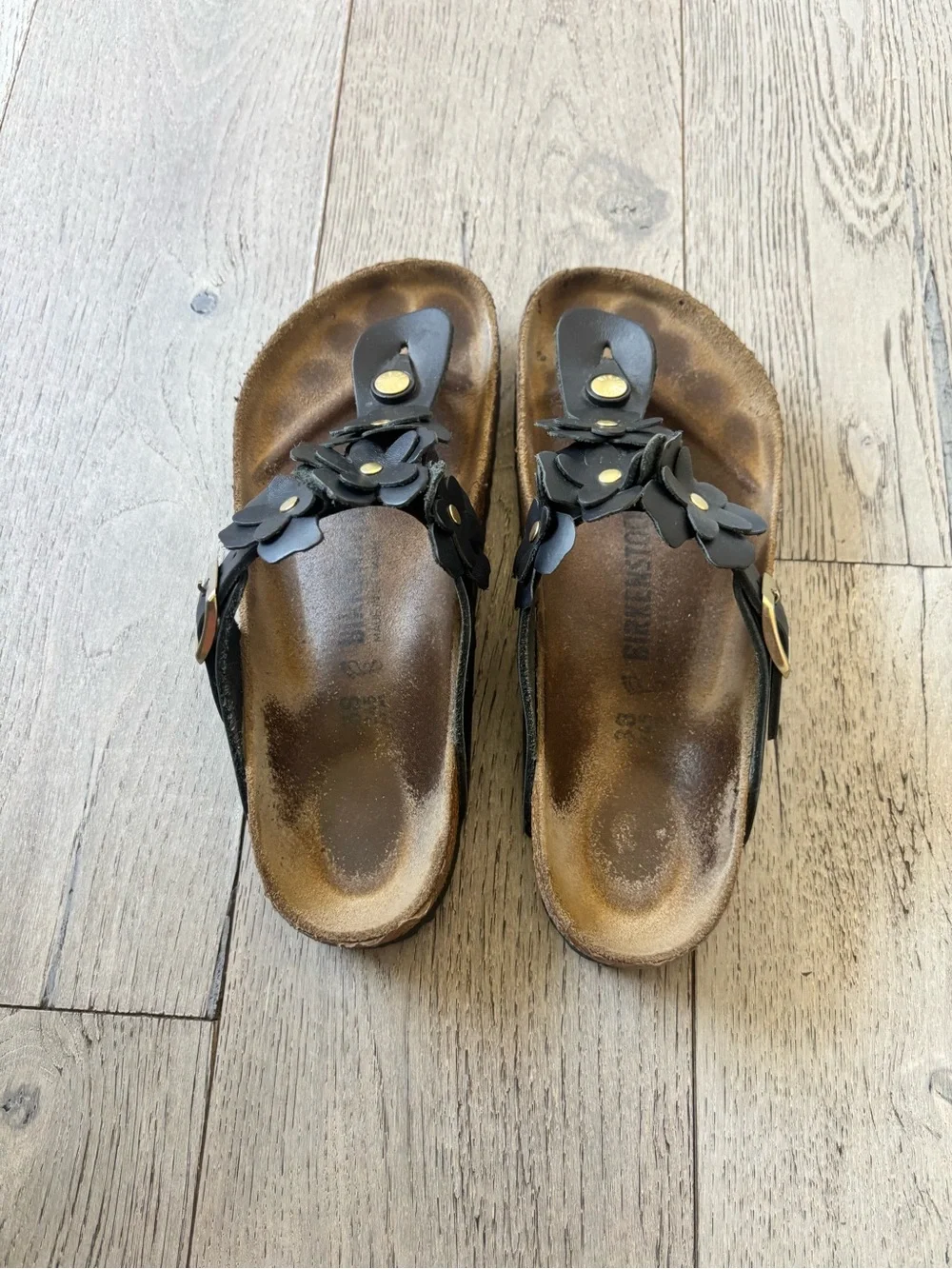 Birkenstock Gizeh Flower Flip Flop - Picture 8 of 9